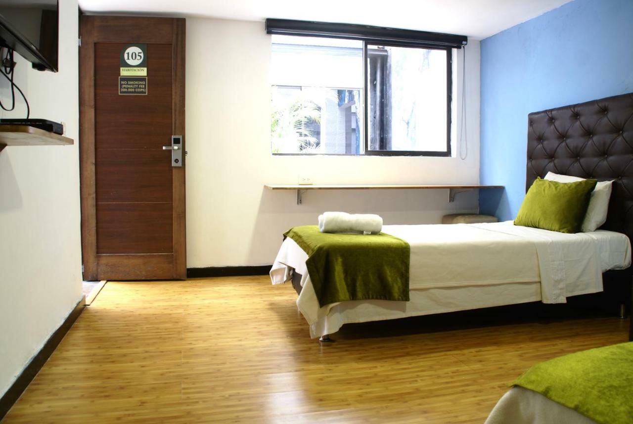 The Happy Buddha Hostal
